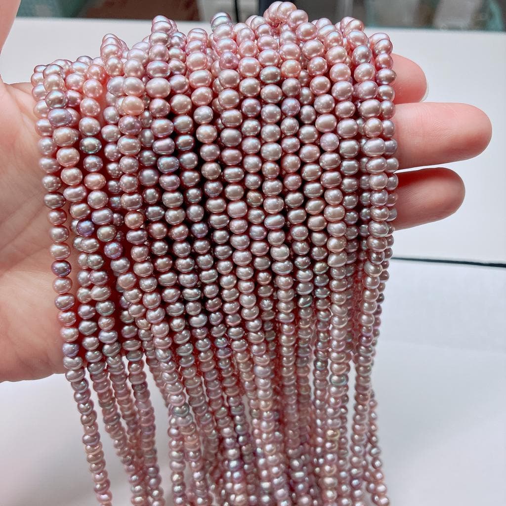 【大人可愛い紫マルチ】ニュアンスカラーが目を引く!アレンジ自在な5x4mmポテト型淡水パール(38cm) | P0050