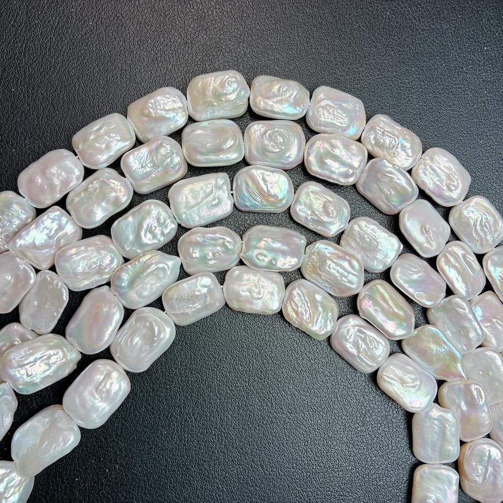 【大粒スクエアの贅沢】18x14mmの圧倒的存在感!気品あふれる白淡水パール(40cm) | P0071